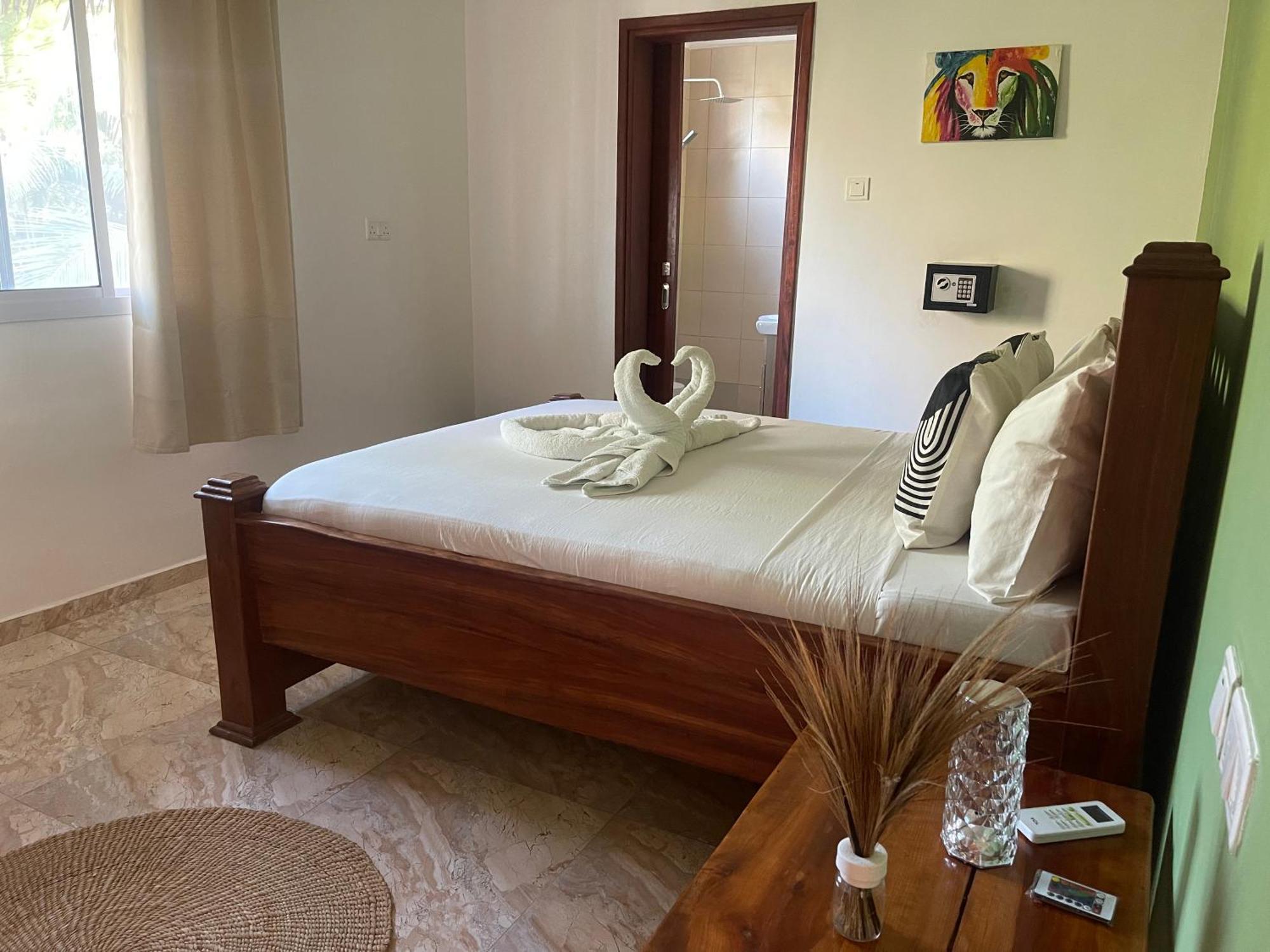 Cezere The Palm Hotel Paje Exterior photo